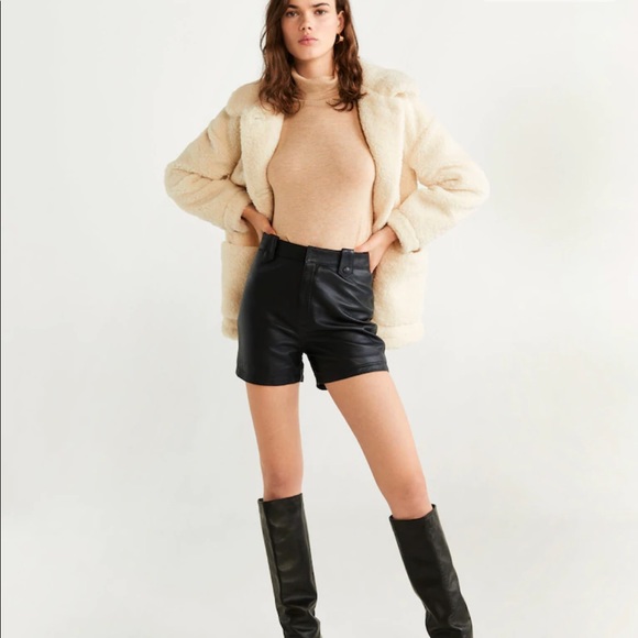 Mango Pants - NWOT Mango leather shorts in sz 4